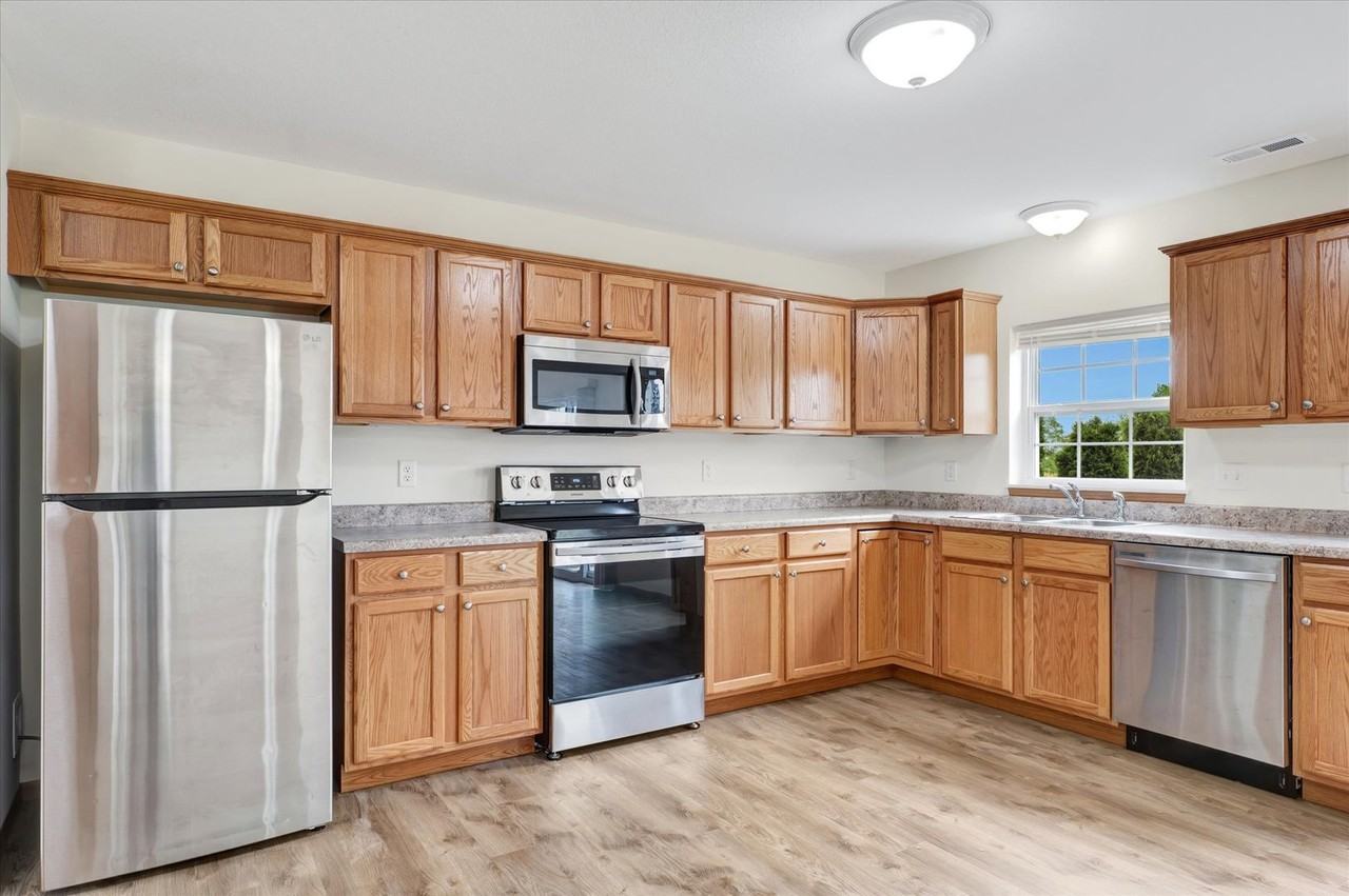 3315 Boulder Ridge Dr - Photo 3 of 8