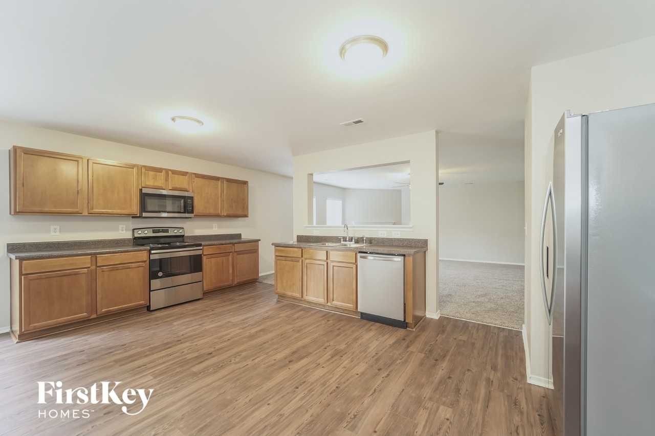 4031 Larkhaven Village Dr - Photo 6 of 15