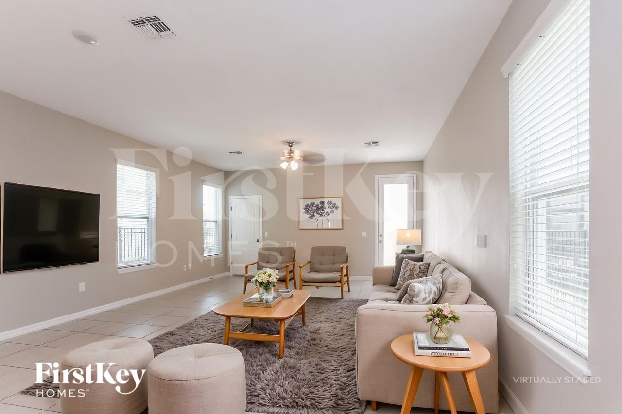 7143 Bowspirit Pl - Photo 3 of 19
