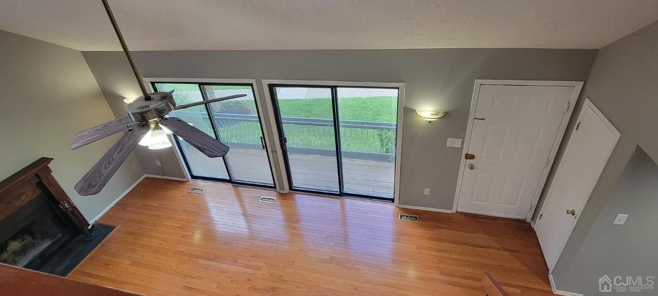 44 Peachtree Ct - Photo 5 of 15
