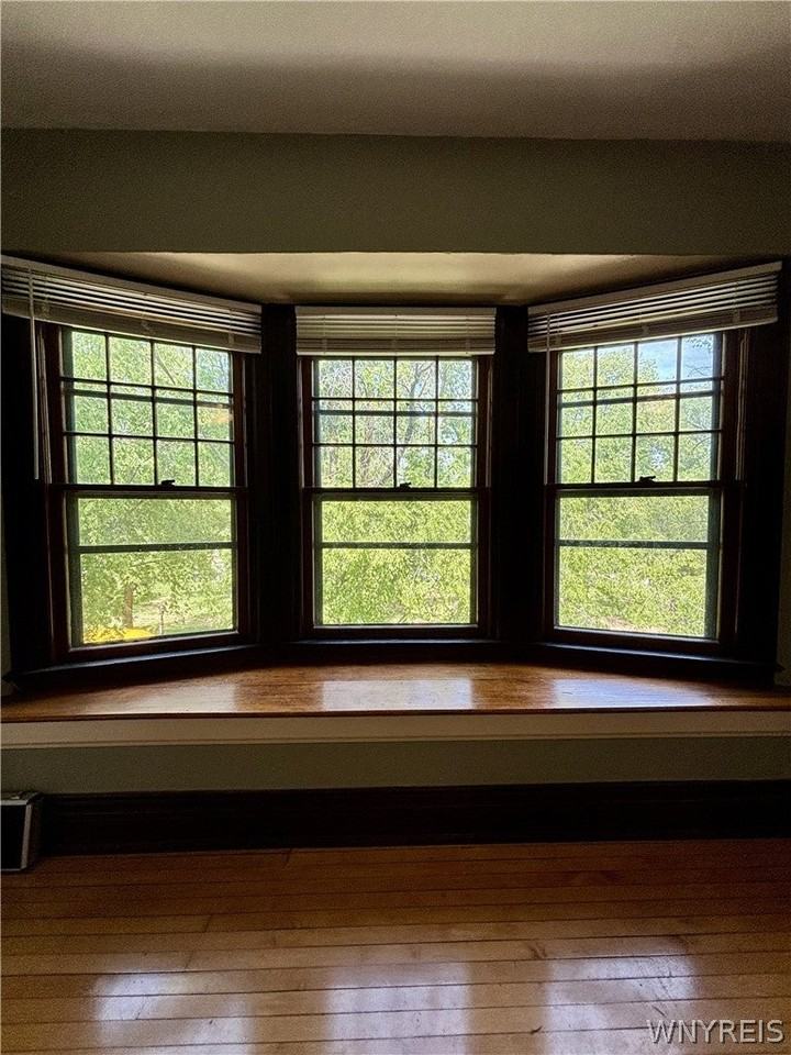 115 Bidwell Pkwy - Photo 5 of 13