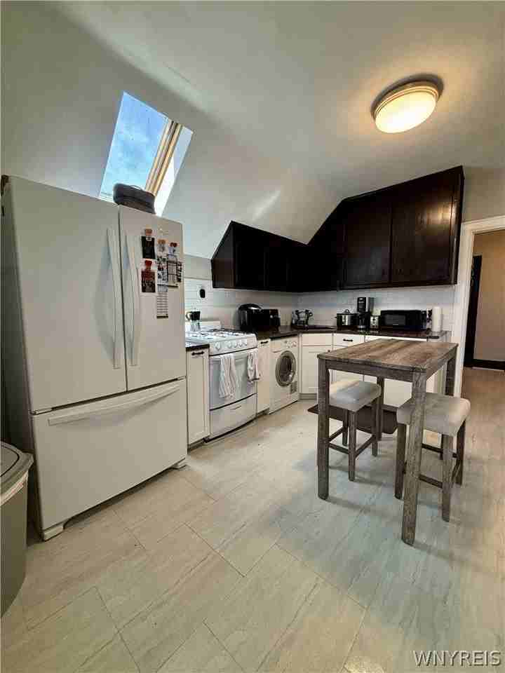 115 Bidwell Pkwy - Photo 7 of 13