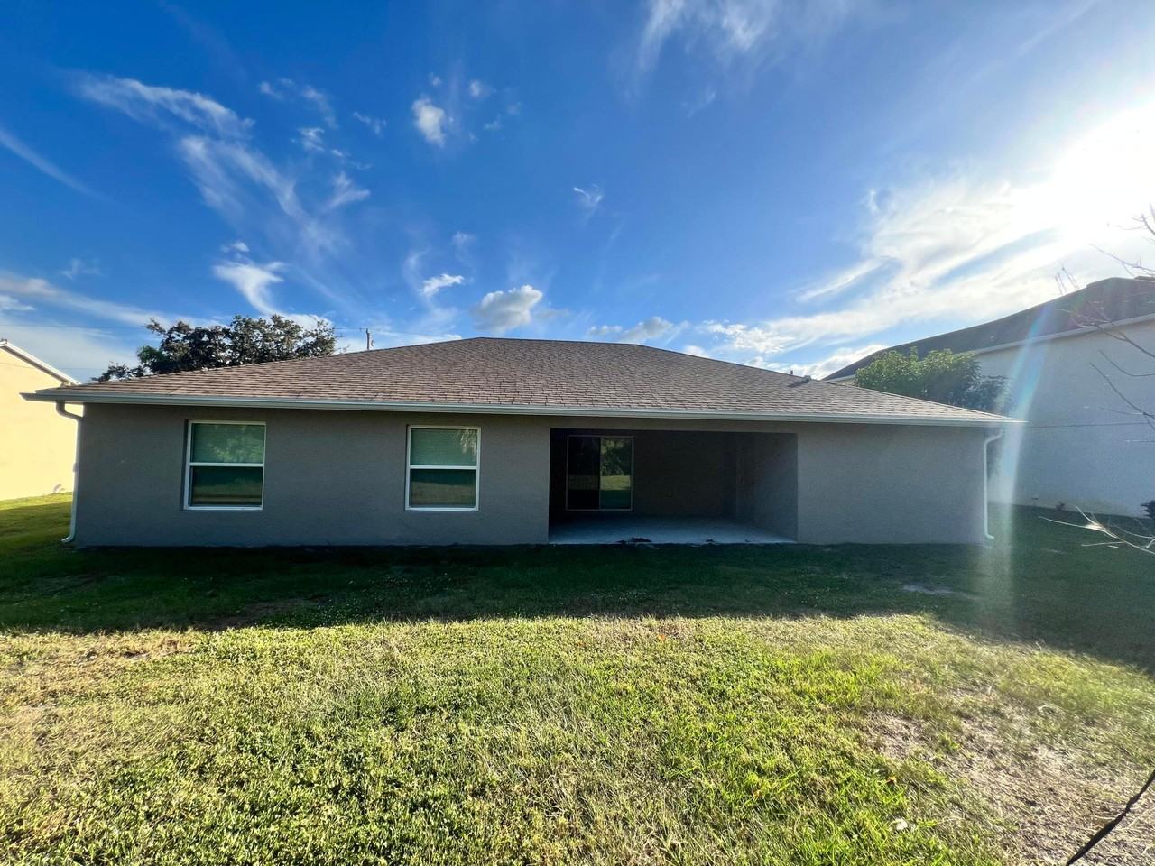 5951 Nw Baynard Dr - Photo 4 of 42