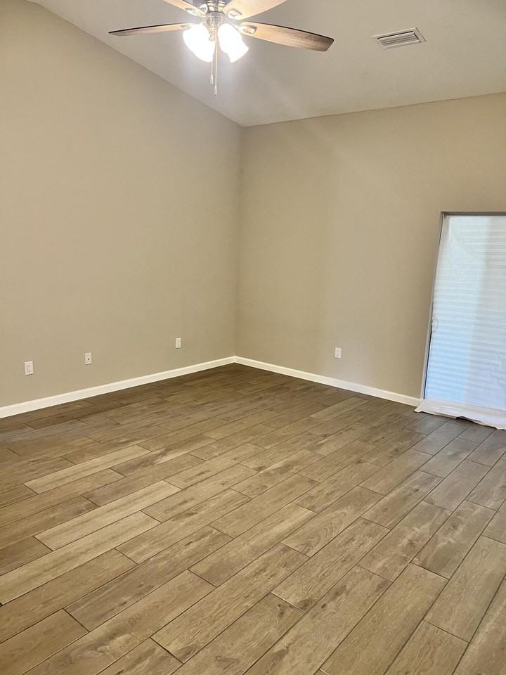 5951 Nw Baynard Dr - Photo 6 of 42