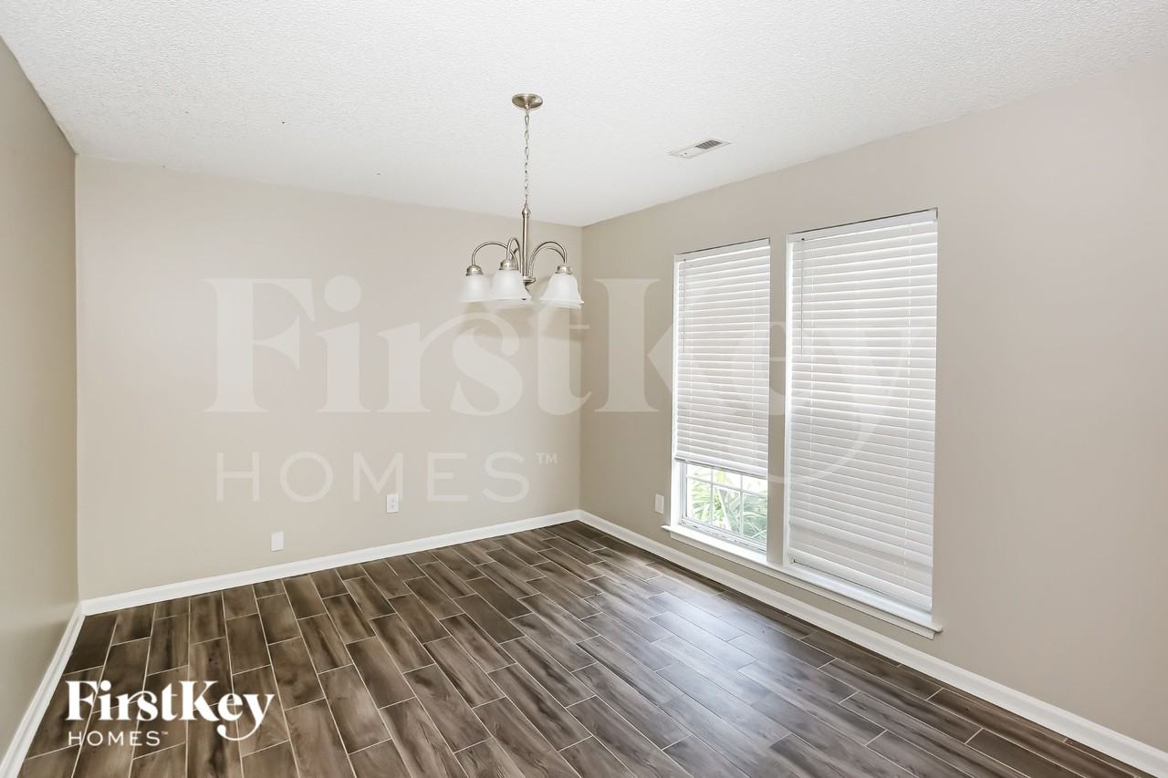 5108 Timbertop Ln - Photo 7 of 17