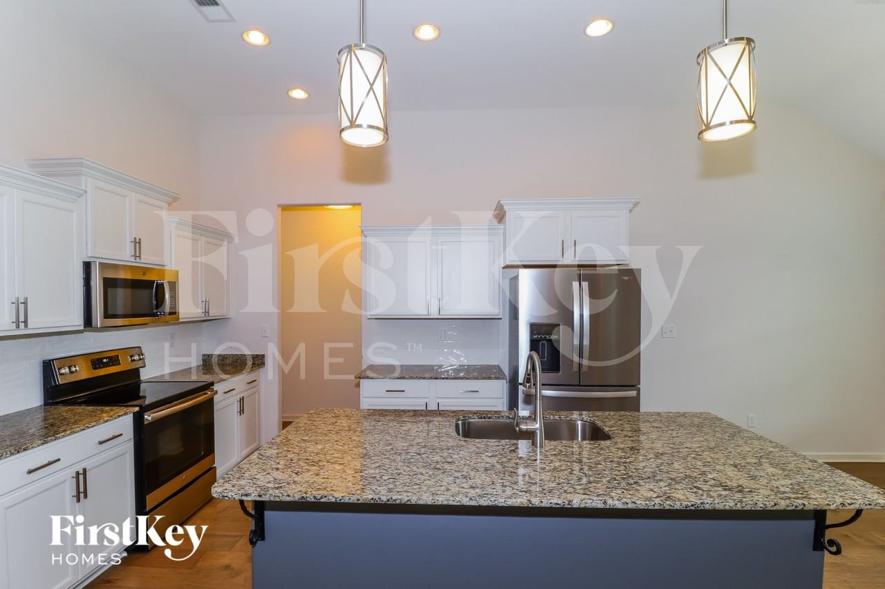 105 Hidden Meadows Ln - Photo 7 of 15