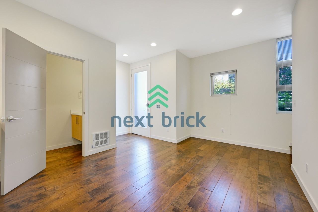 2119 E Terrace St - Photo 5 of 25