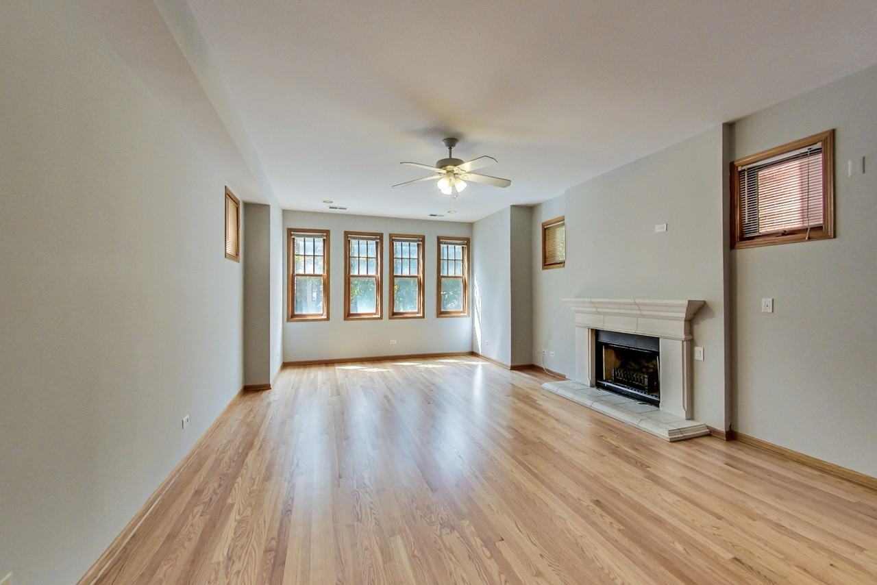 2042 W Pierce Ave #3 - Photo 3 of 12