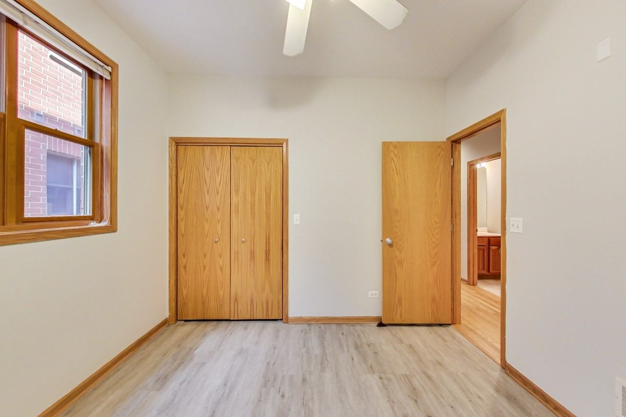 2042 W Pierce Ave #3 - Photo 6 of 12