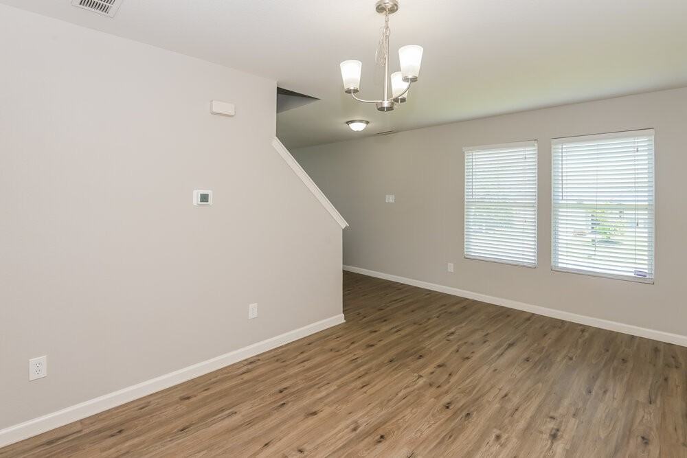 4420 Norfleet St - Photo 7 of 17