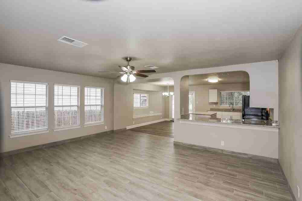 10507 Stone Creek Pl - Photo 3 of 16