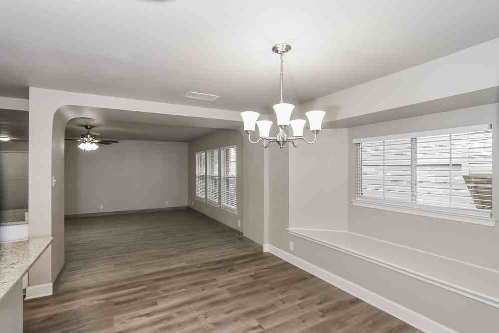 10507 Stone Creek Pl - Photo 6 of 16