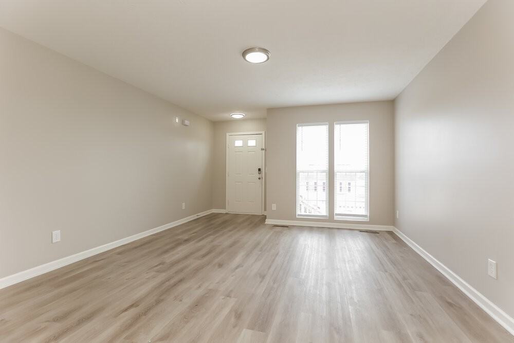 2561 Jordan Ridge Dr - Photo 5 of 18