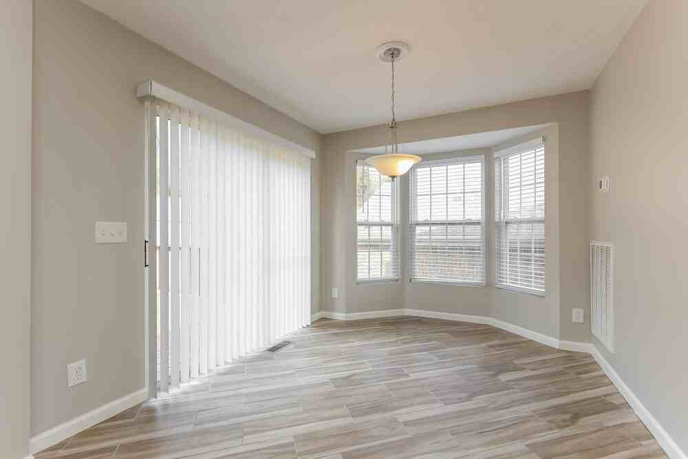 2561 Jordan Ridge Dr - Photo 7 of 18