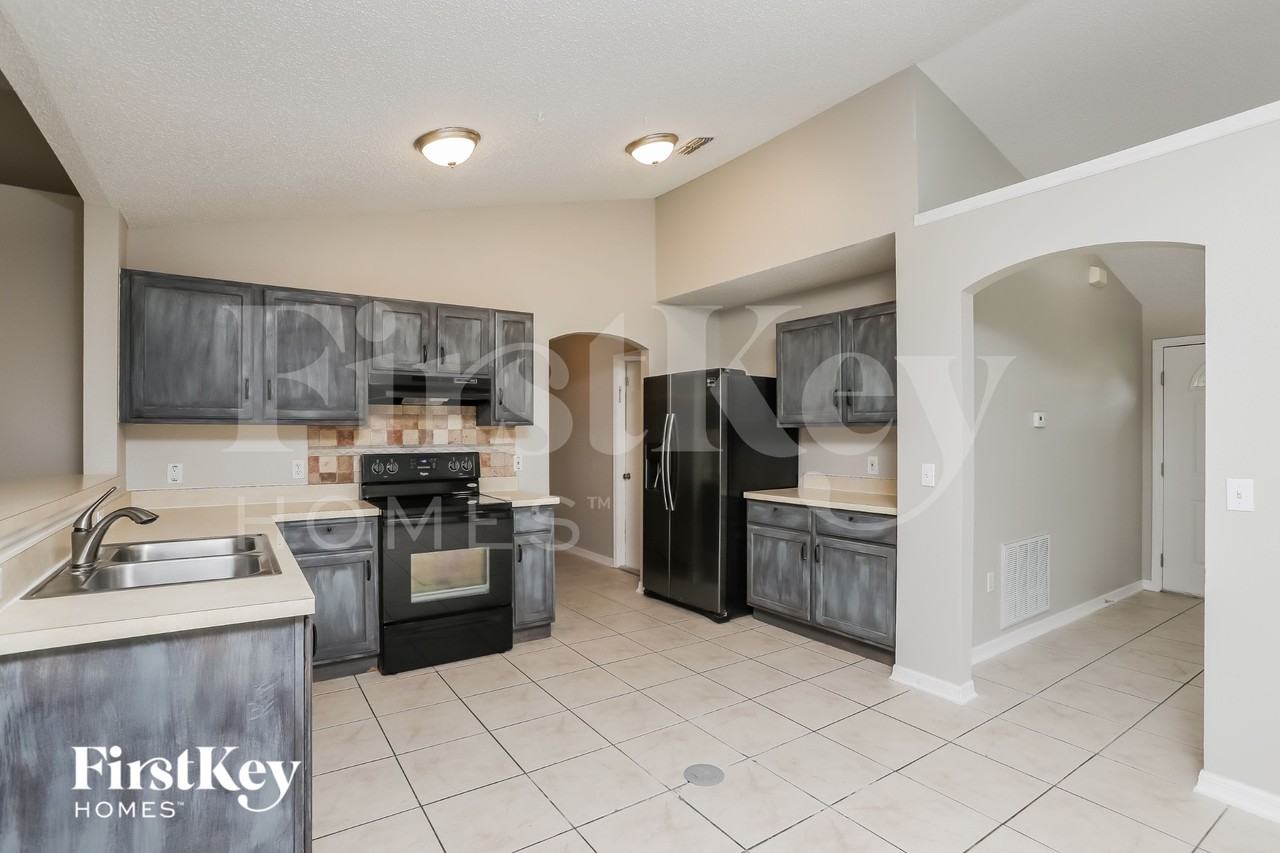 662 Armadillo Dr - Photo 6 of 16