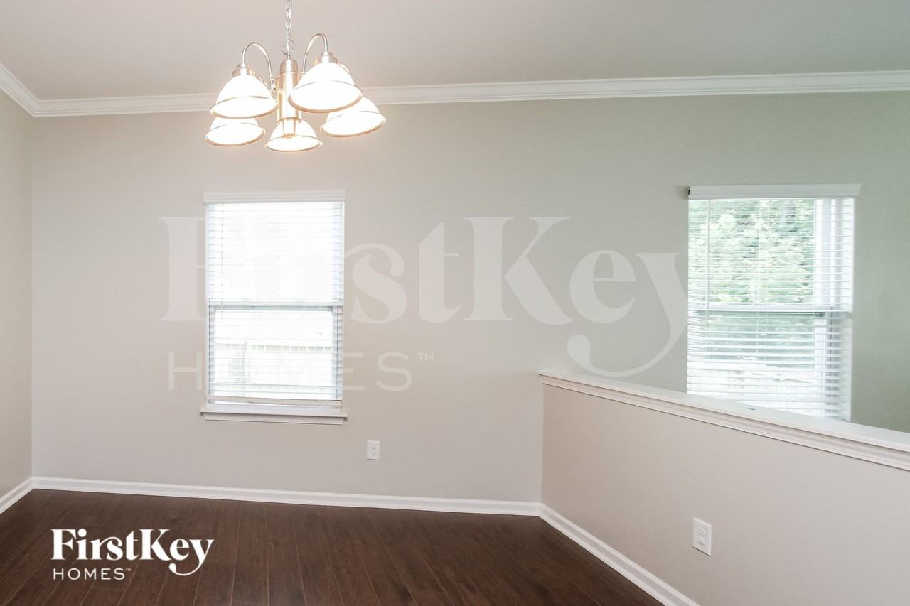 148 Jobe Dr - Photo 4 of 15