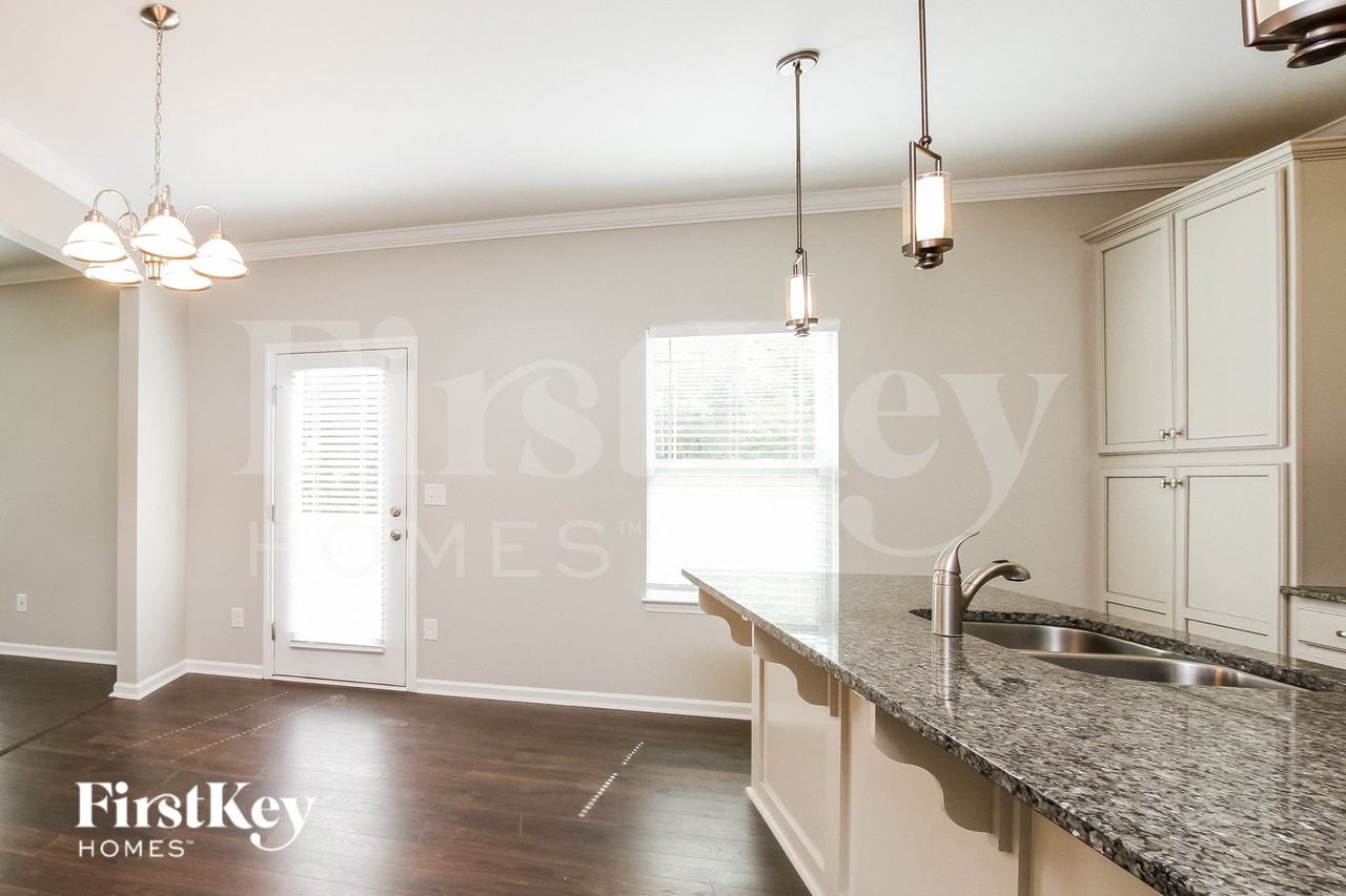 148 Jobe Dr - Photo 6 of 15