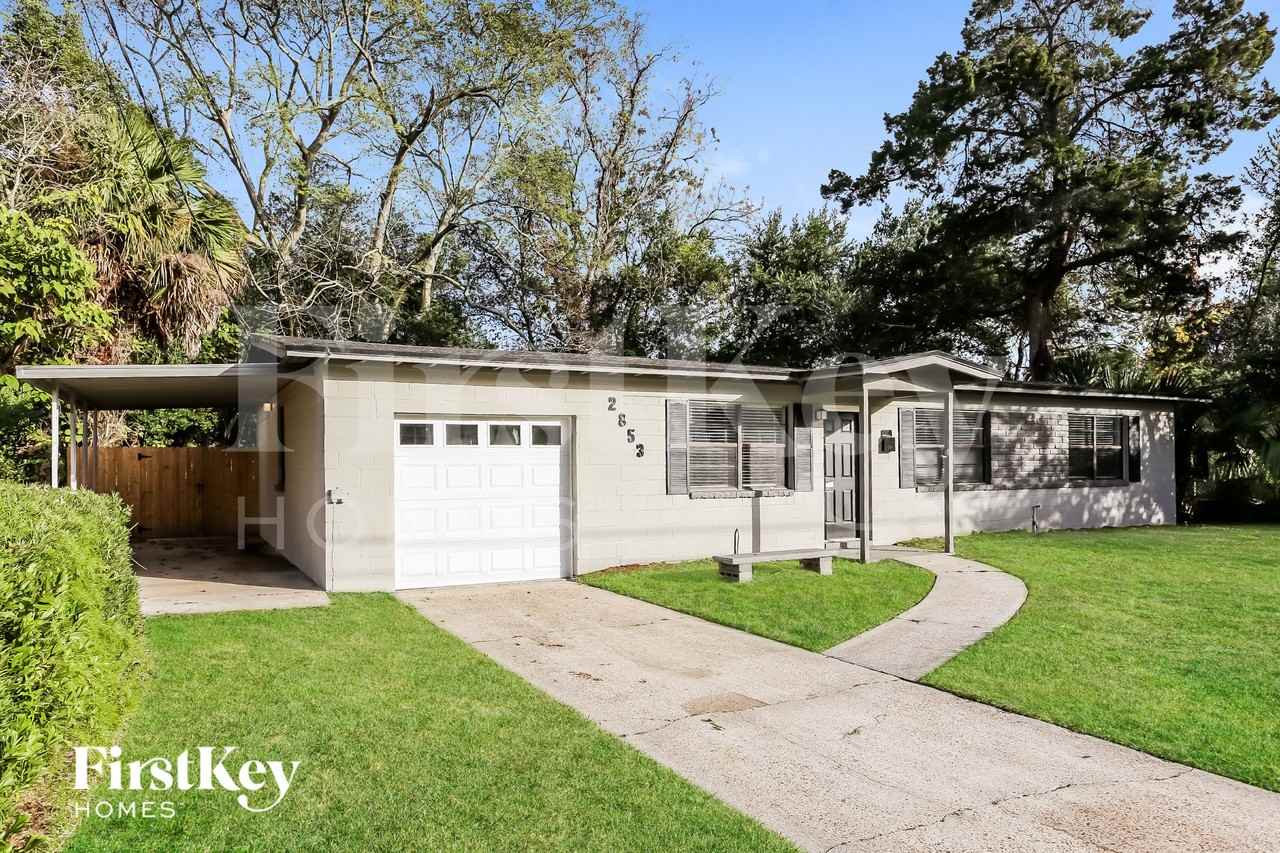 2853 Oakcove Ln - Photo 2 of 16
