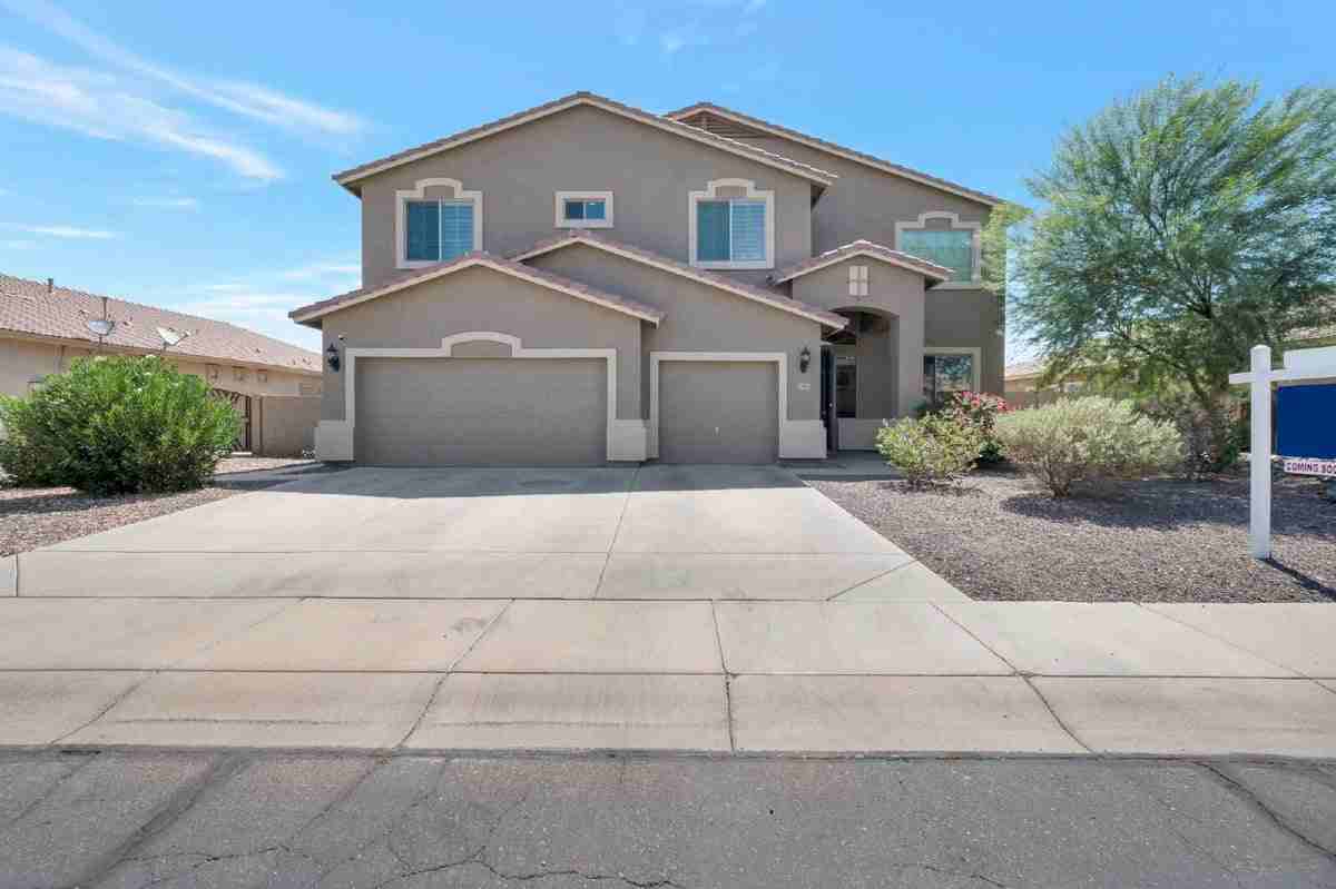 21987 N Balboa Dr - Photo 3 of 32