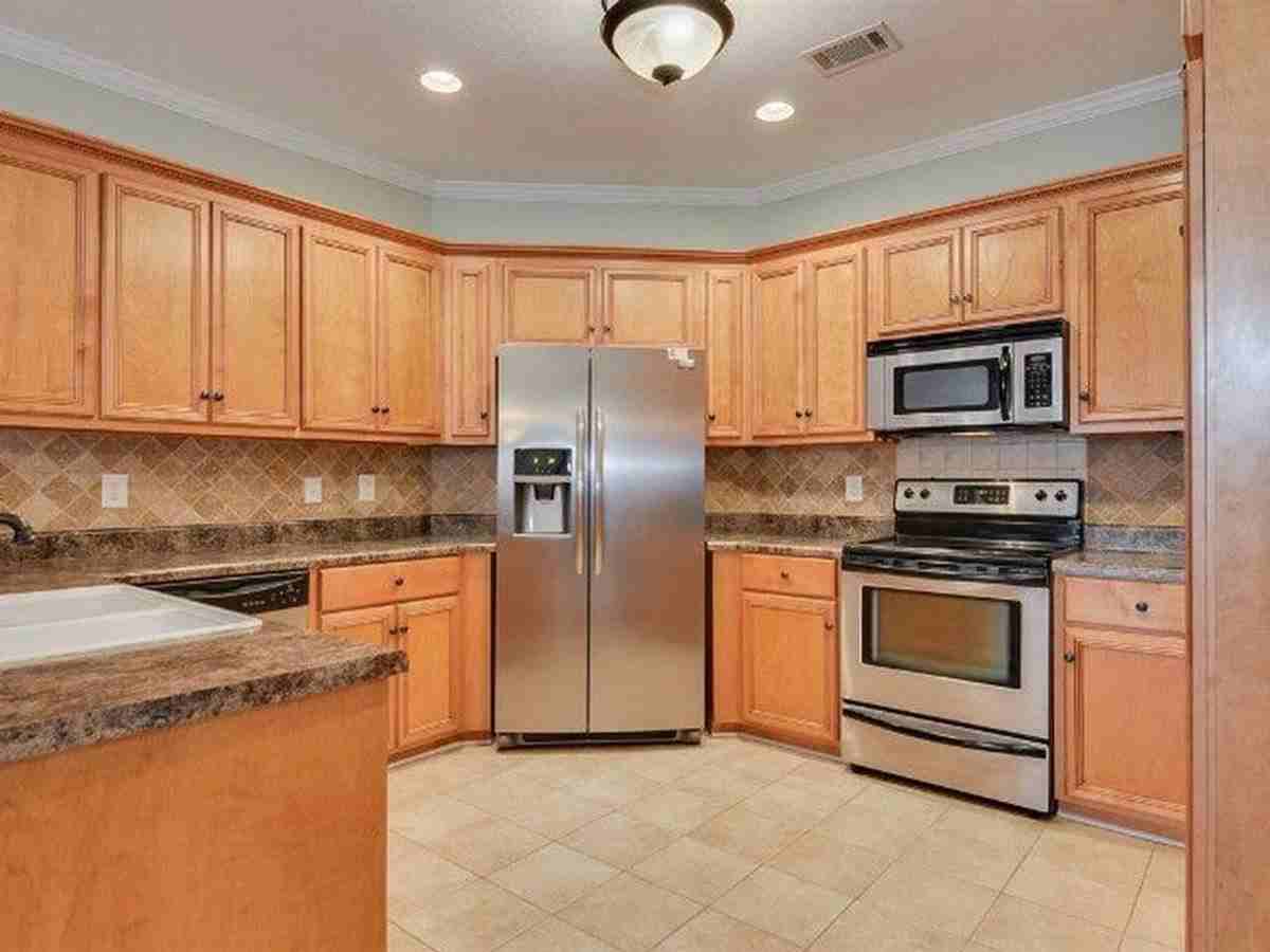 2513 Grier Cir - Photo 2 of 27