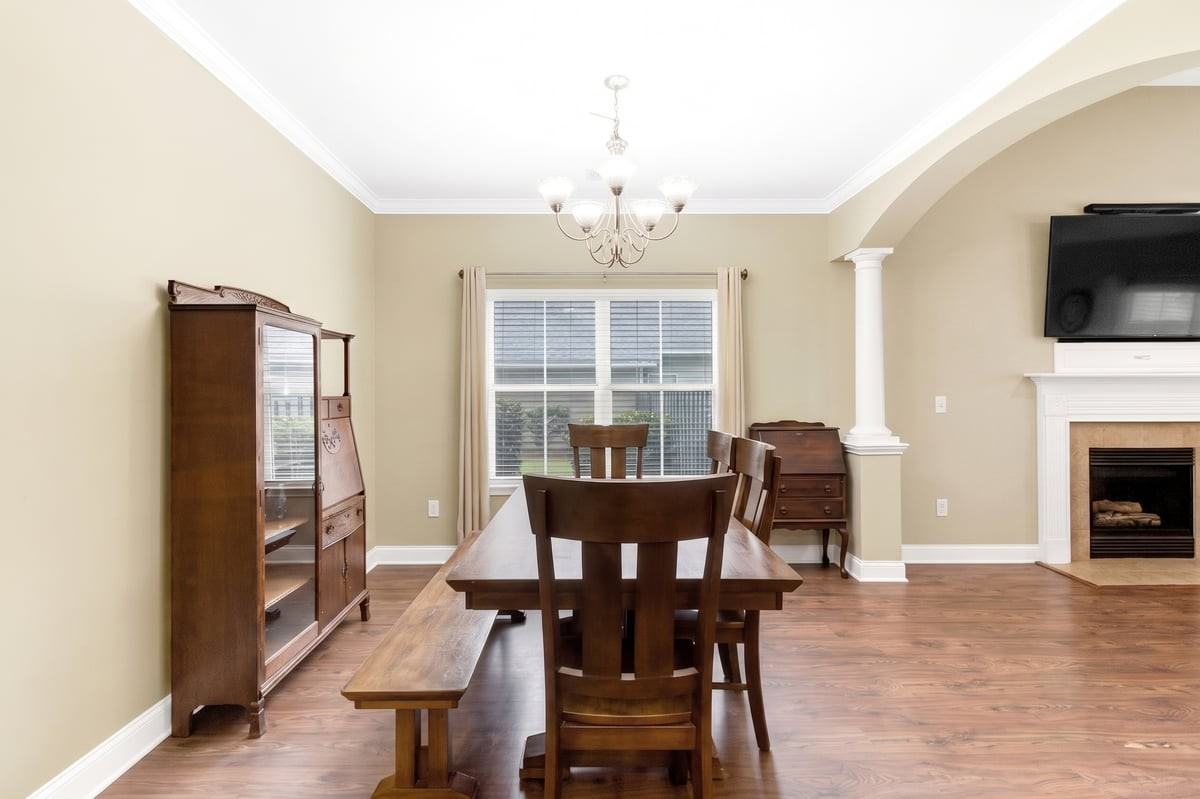 232 Cottonham Ct - Photo 6 of 50