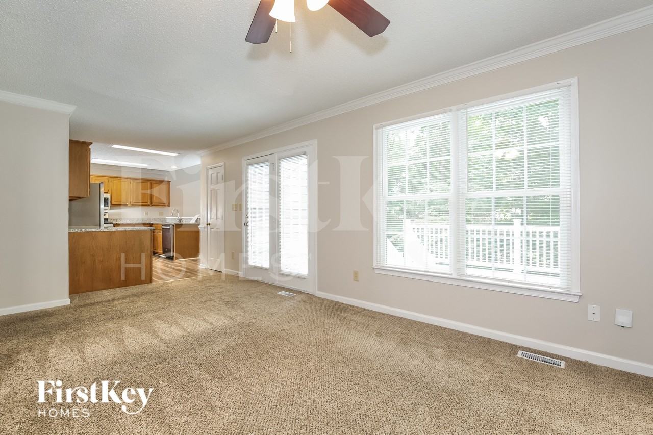 5017 Windermere Dr - Photo 7 of 16