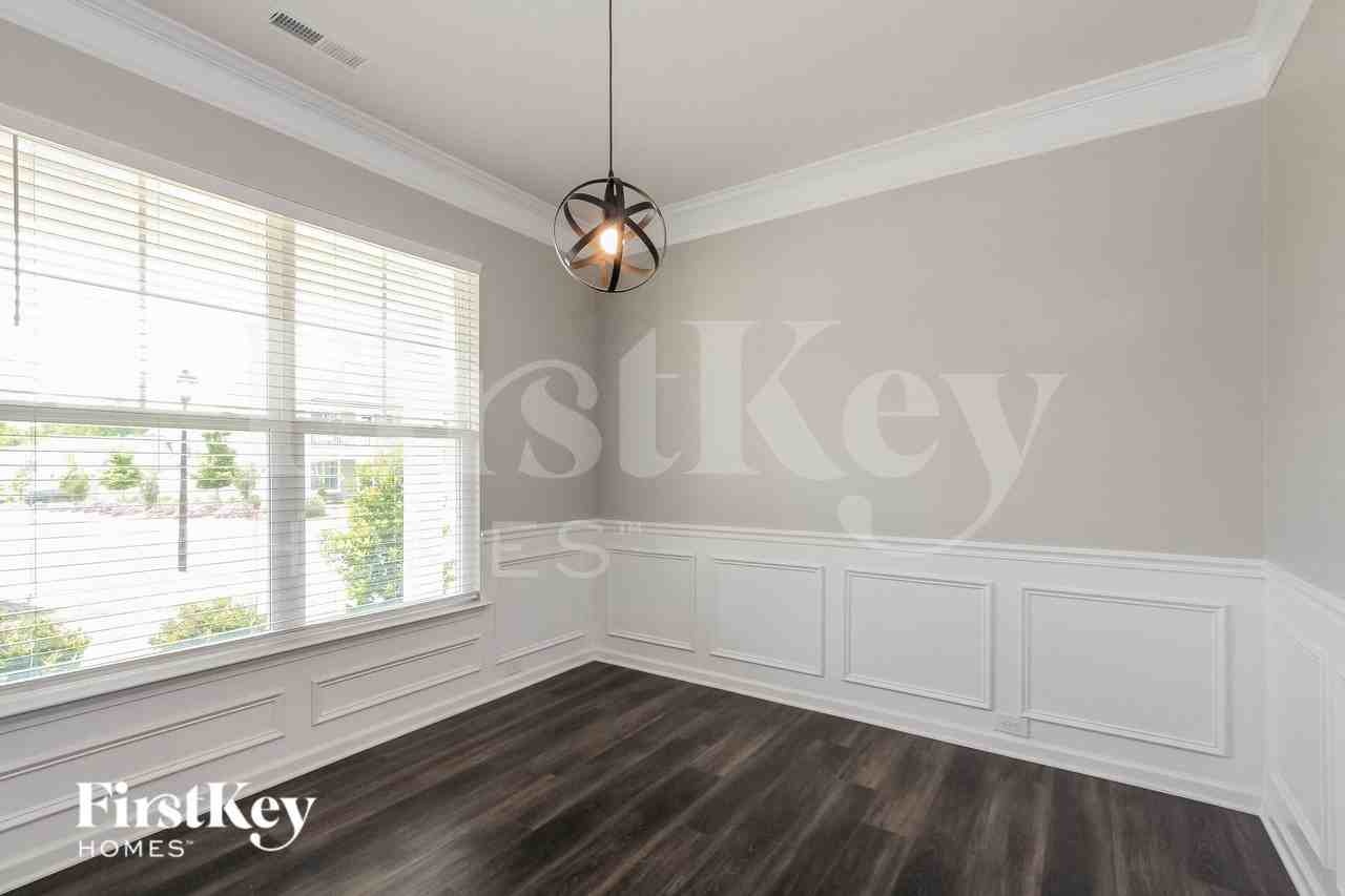 143 Suggs Mill Dr - Photo 4 of 14