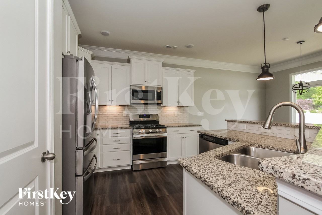 143 Suggs Mill Dr - Photo 6 of 14