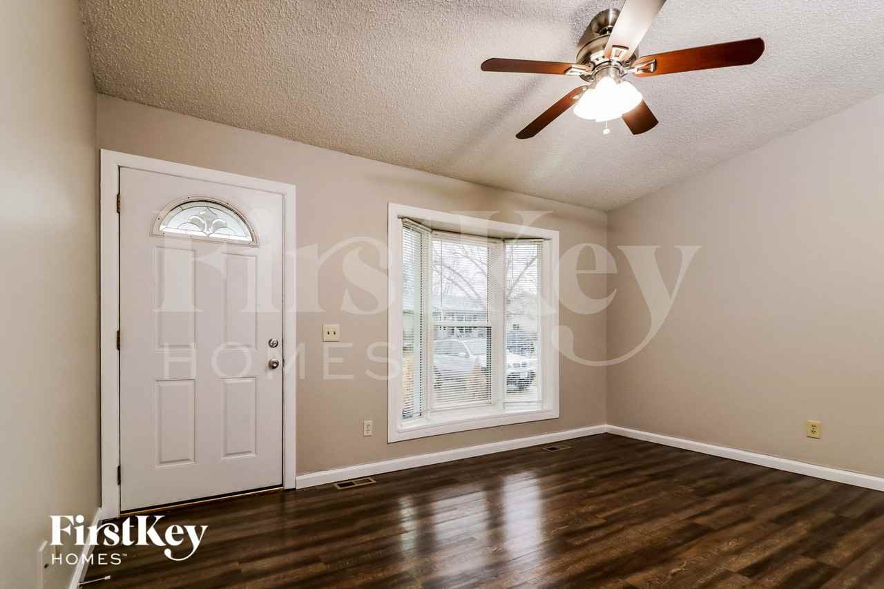 1357 Buffalo Rock Dr - Photo 3 of 15
