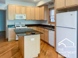 featured image of 1103 W Cornelia Ave #2