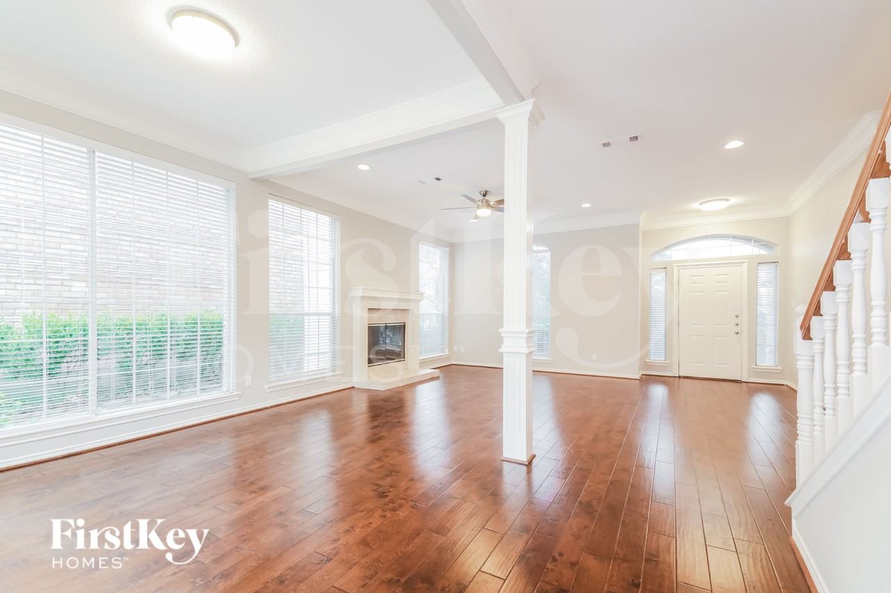 3152 Bourbon Street Cir - Photo 3 of 15