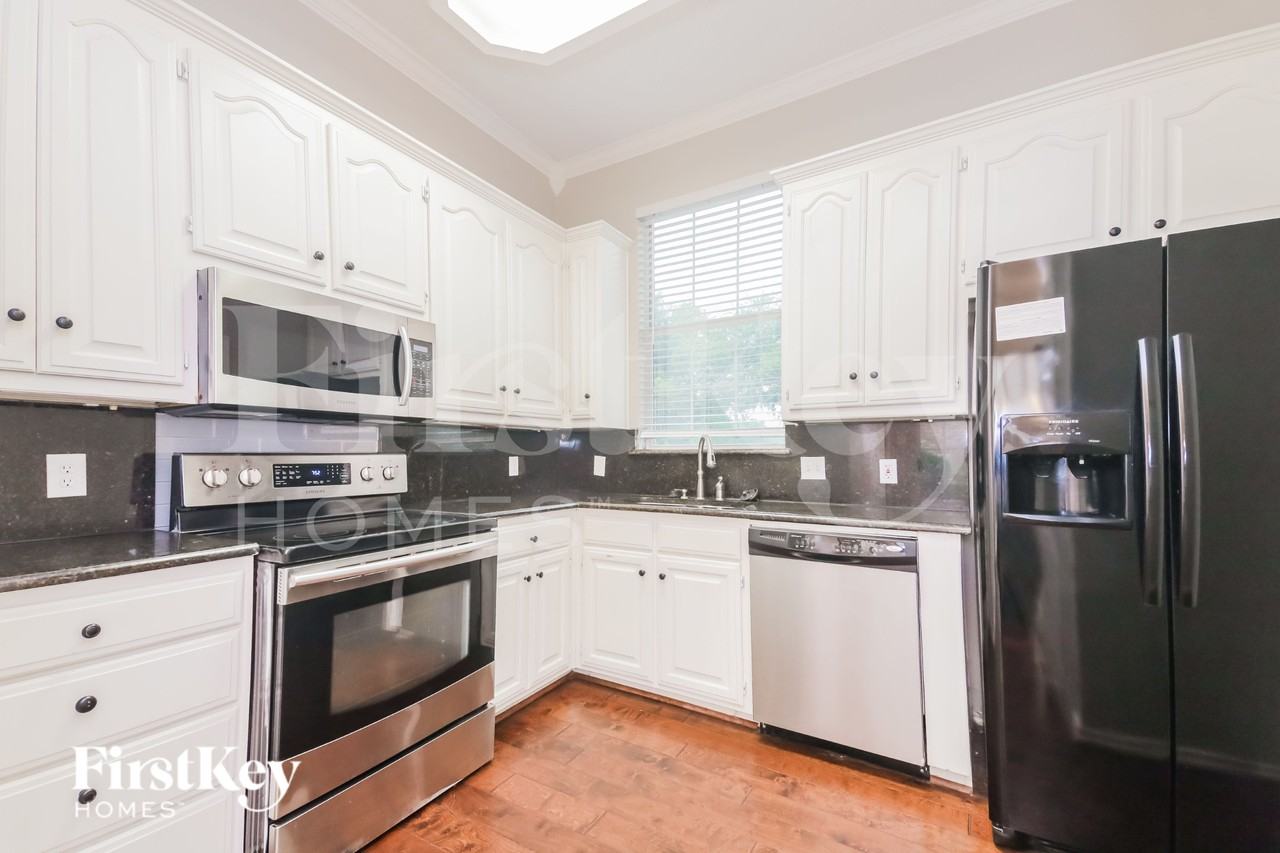 3152 Bourbon Street Cir - Photo 7 of 15
