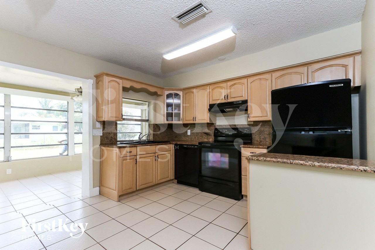 9341 Nwpl - Photo 6 of 15