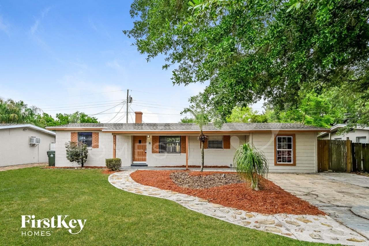 904 Alaska Dr