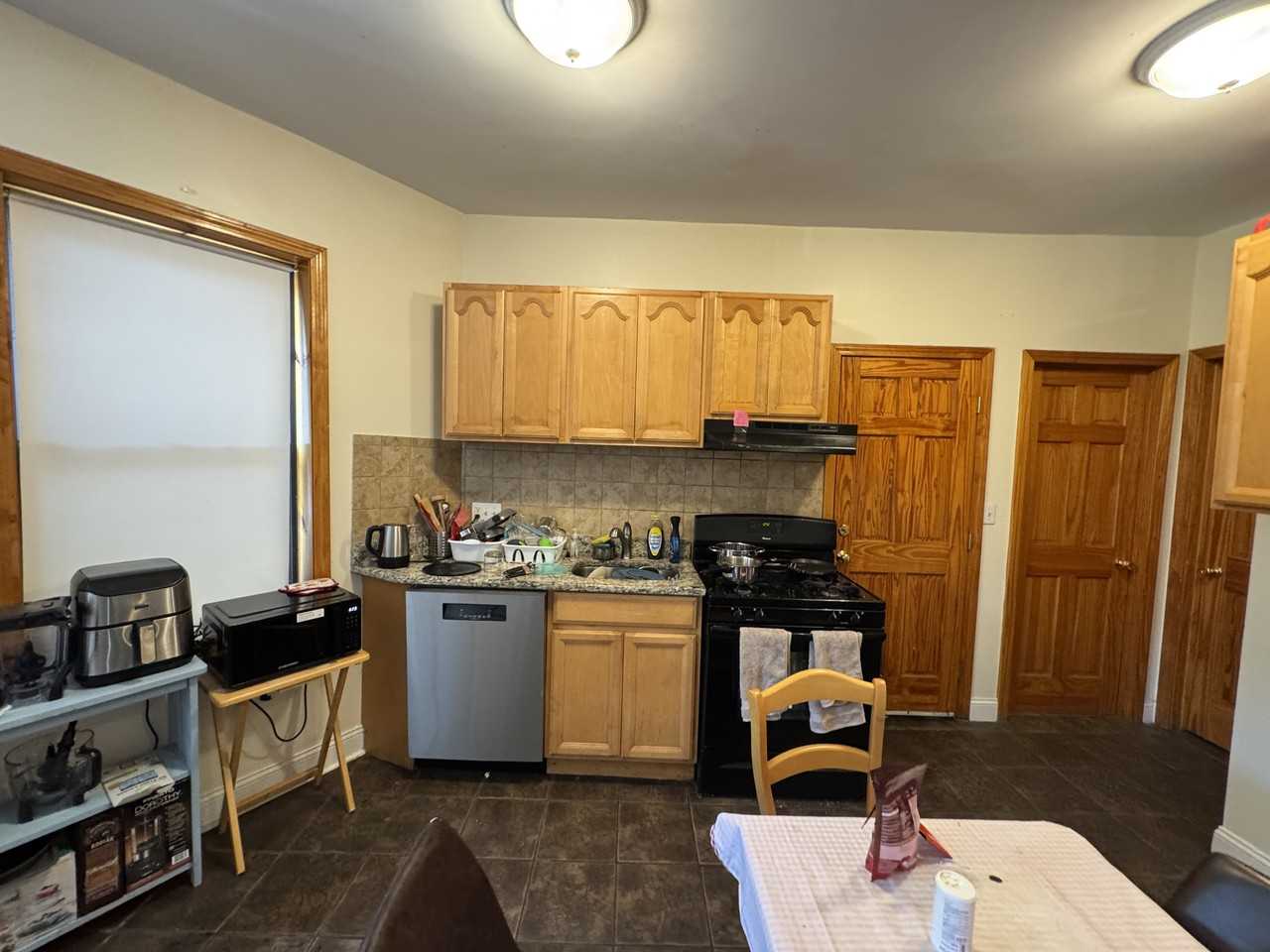 47 Orkney Rd #2 - Photo 6 of 17