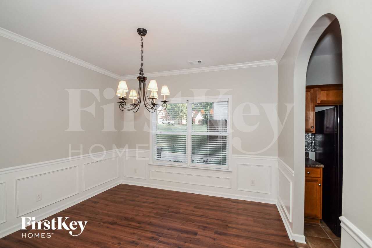 8034 Mary Alice Way - Photo 3 of 15