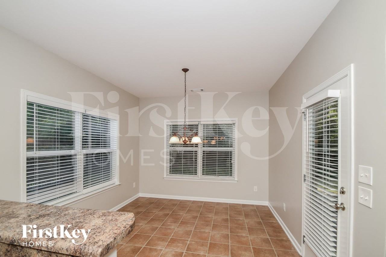 8034 Mary Alice Way - Photo 4 of 15