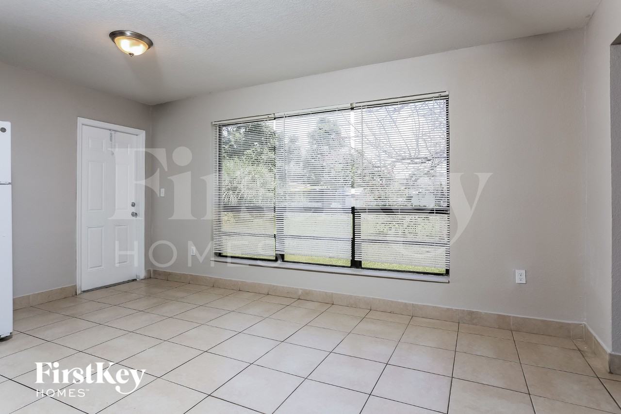 731 Nw 175th Dr - Photo 6 of 16