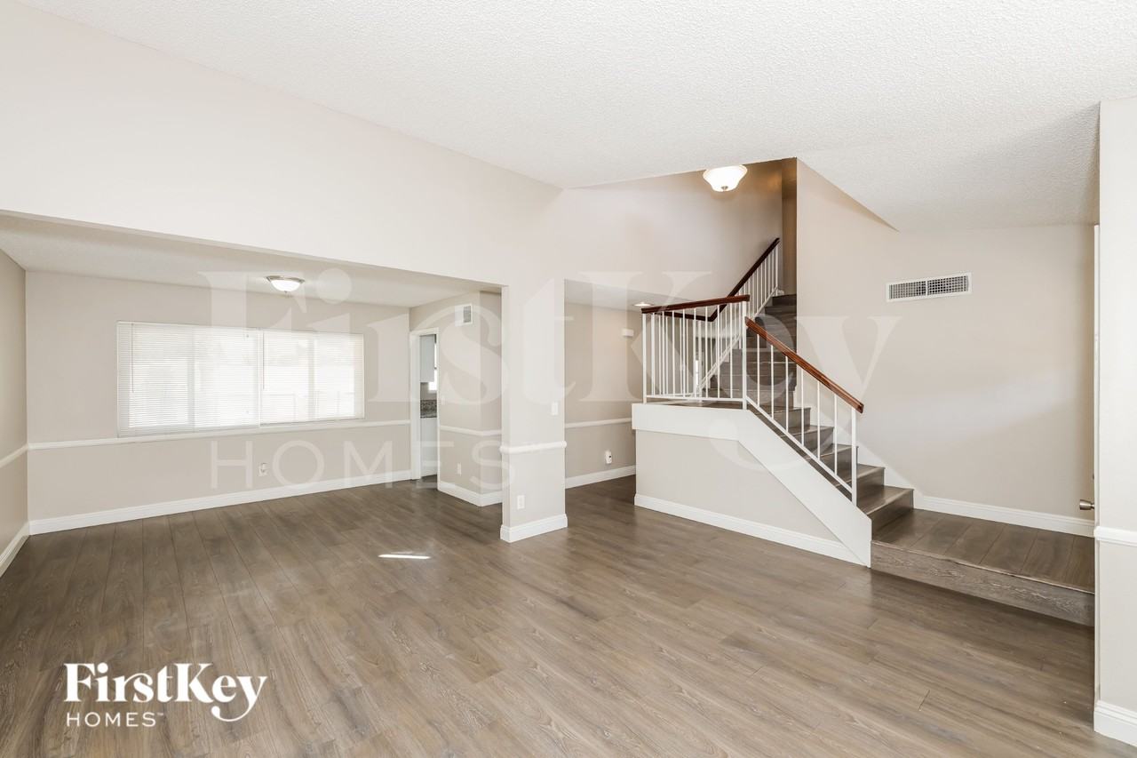 4317 Newcastle Rd - Photo 3 of 19