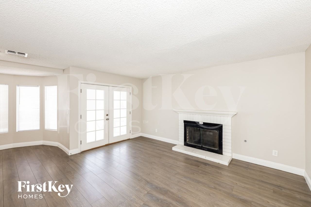 4317 Newcastle Rd - Photo 6 of 19