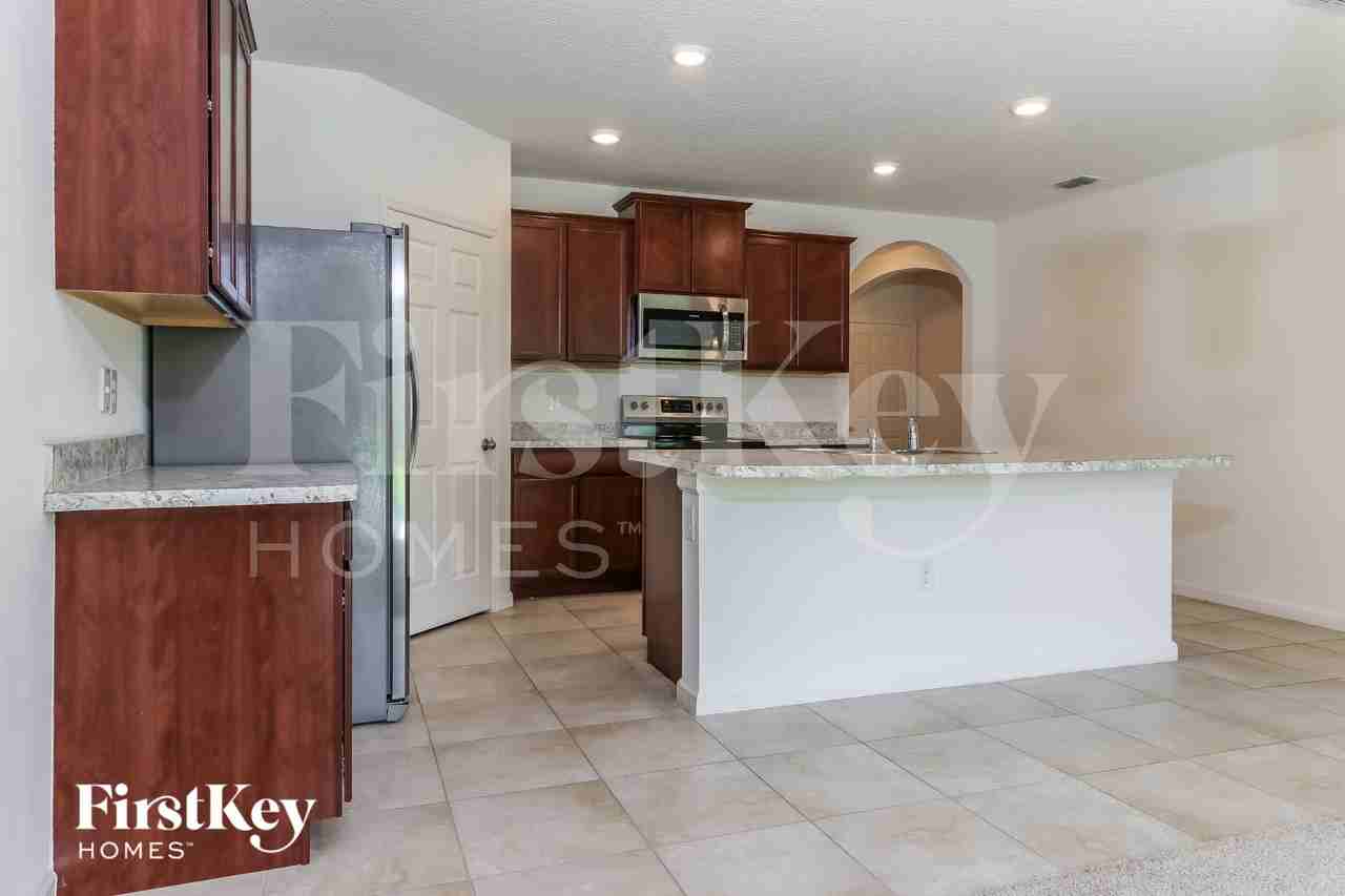 4173 Sw Endicott St - Photo 7 of 16