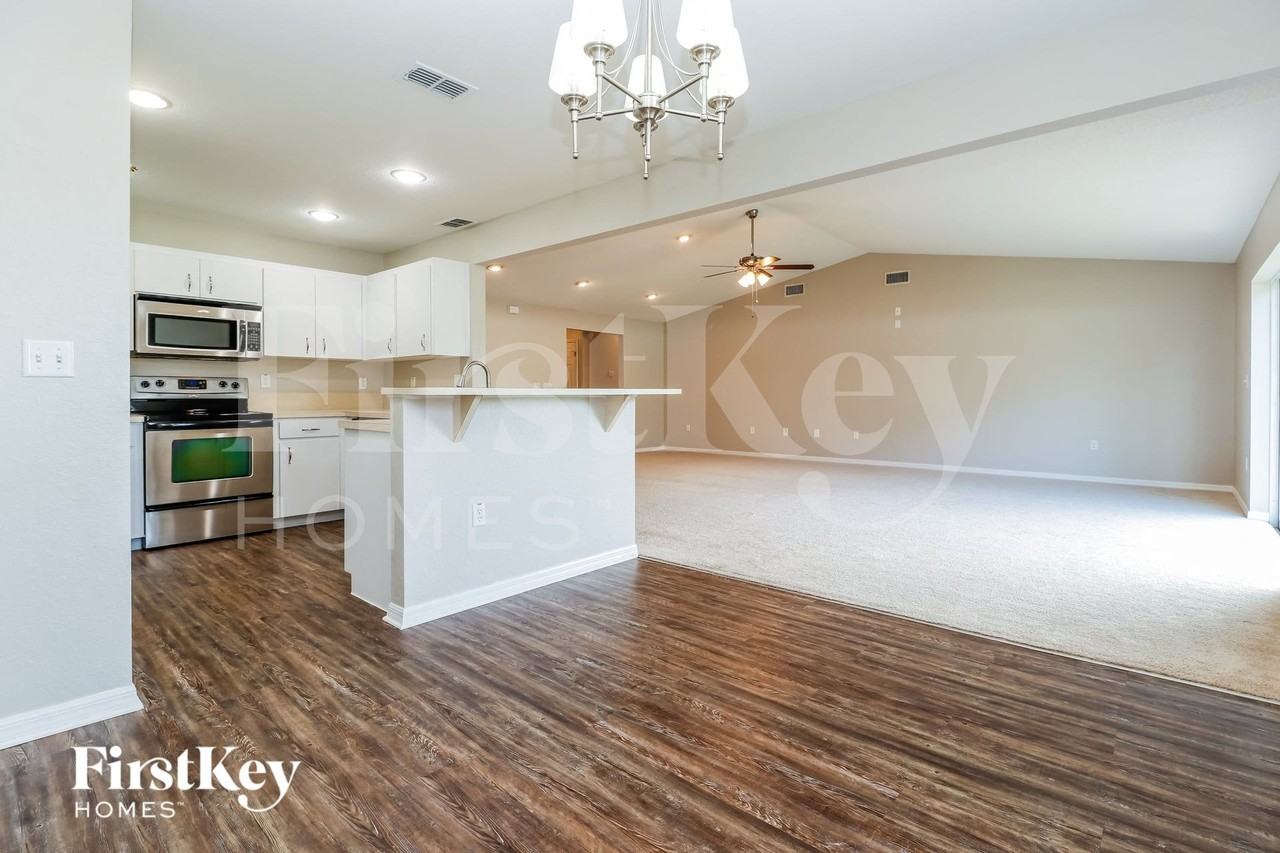 3487 Imperial Manor Way - Photo 5 of 15