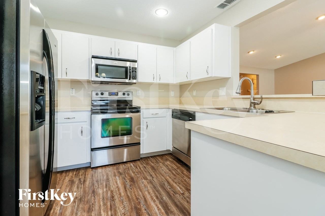 3487 Imperial Manor Way - Photo 6 of 15