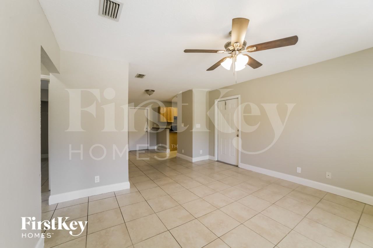 341 Nect - Photo 3 of 20