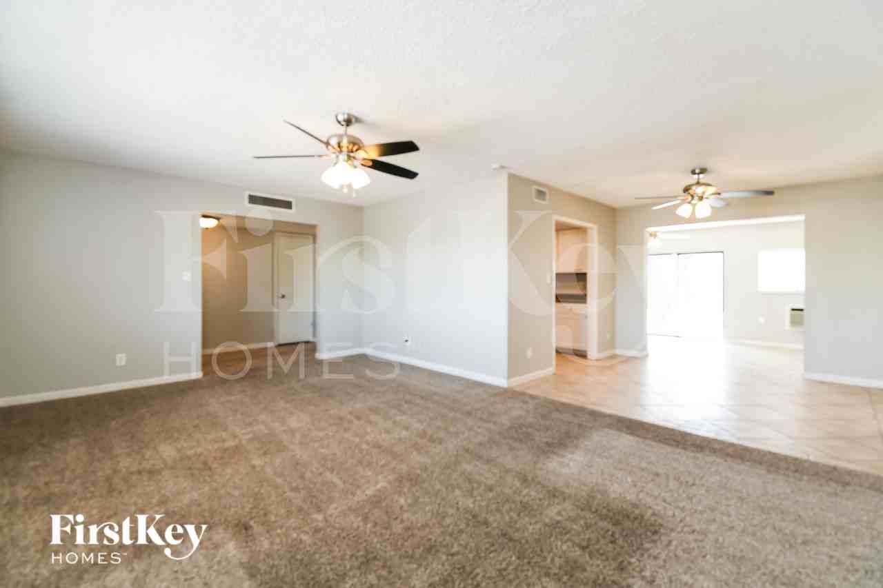 3238 S Evergreen Rd - Photo 3 of 16