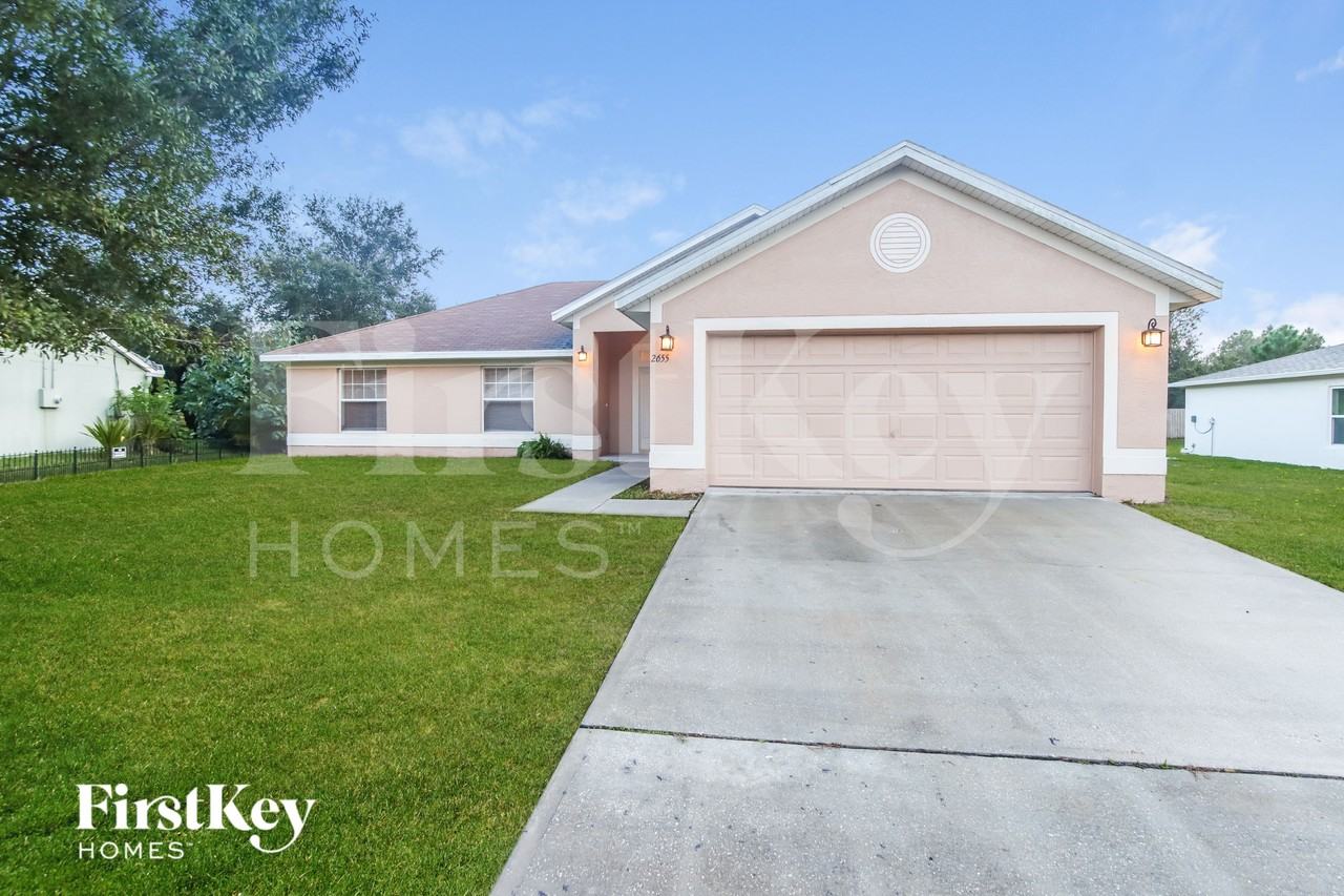 2655 San Filippo Dr Se - Photo 2 of 16