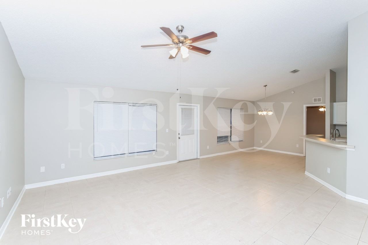 2655 San Filippo Dr Se - Photo 3 of 16
