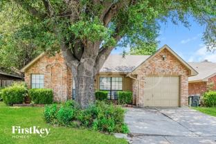 2404 Busch Dr - Photo 1 of 1