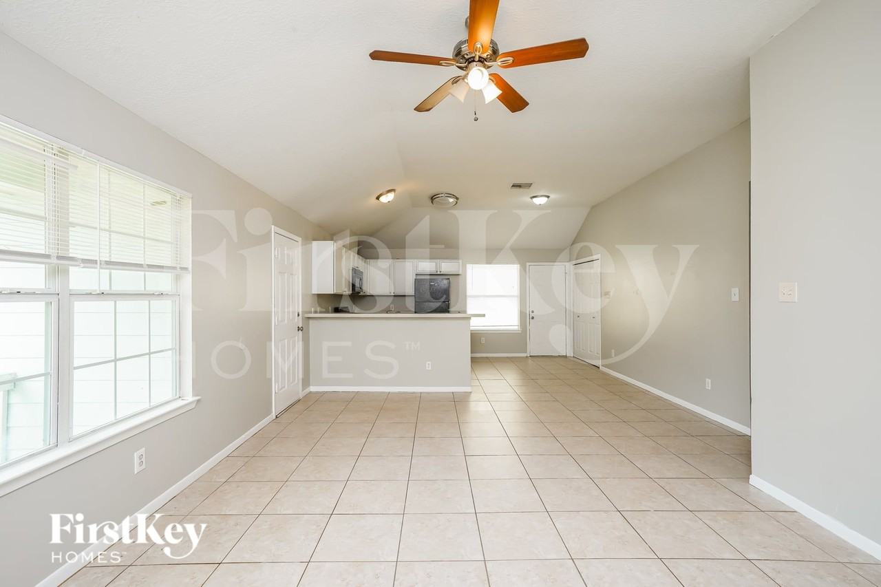 19747 Plantation Grove Trl - Photo 4 of 16