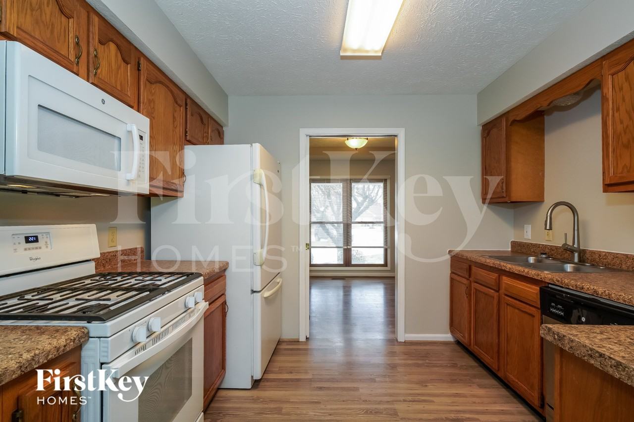 16 Wildwood Ct - Photo 6 of 15
